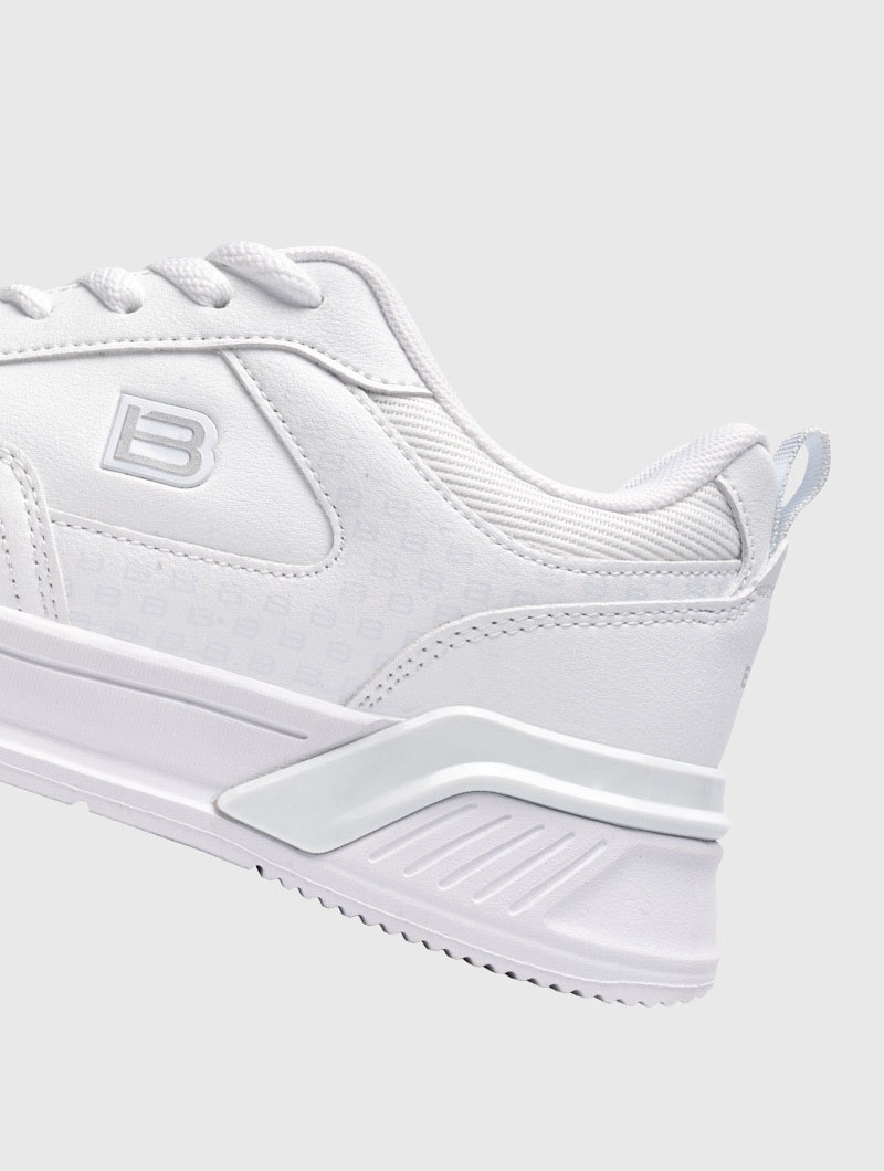 bostep-tienda-online-deporte-las-mejores-zapatillas-accesorios-deportivos-hombre-mujer-ninos-futbol-deporte-promocion-peru-compra-ahora