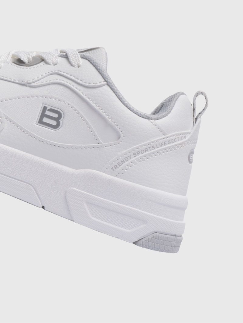 bostep-tienda-online-deporte-las-mejores-zapatillas-accesorios-deportivos-hombre-mujer-ninos-futbol-deporte-promocion-peru-compra-ahora