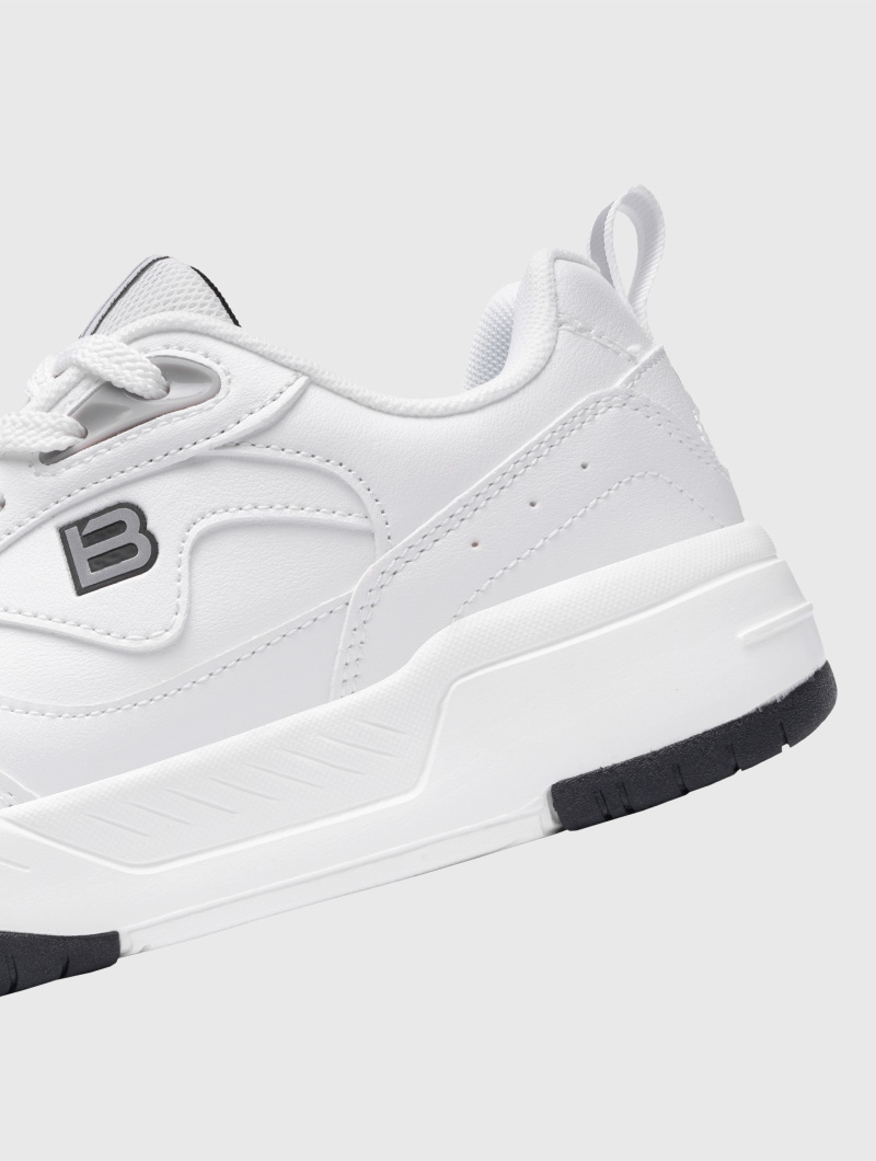 bostep-tienda-online-deporte-las-mejores-zapatillas-accesorios-deportivos-hombre-mujer-ninos-futbol-deporte-promocion-peru-compra-ahora