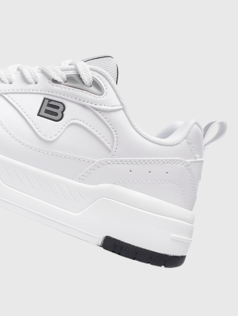 bostep-tienda-online-deporte-las-mejores-zapatillas-accesorios-deportivos-hombre-mujer-ninos-futbol-deporte-promocion-peru-compra-ahora
