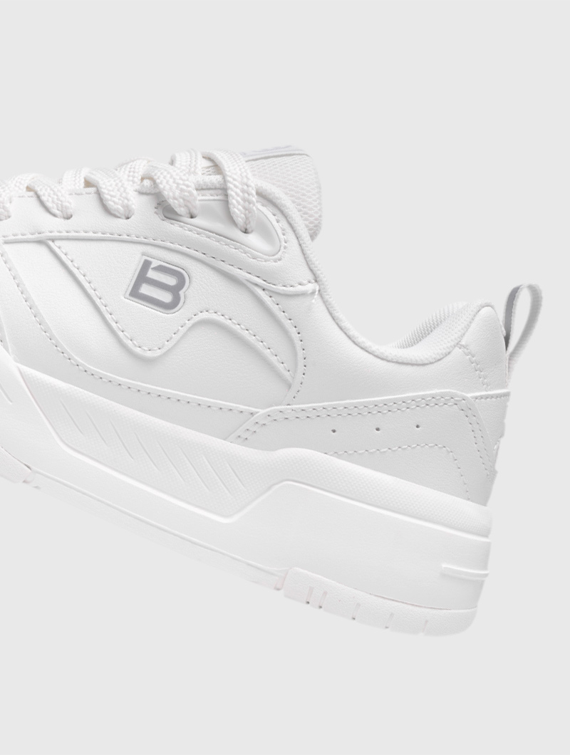bostep-tienda-online-deporte-las-mejores-zapatillas-accesorios-deportivos-hombre-mujer-ninos-futbol-deporte-promocion-peru-compra-ahora